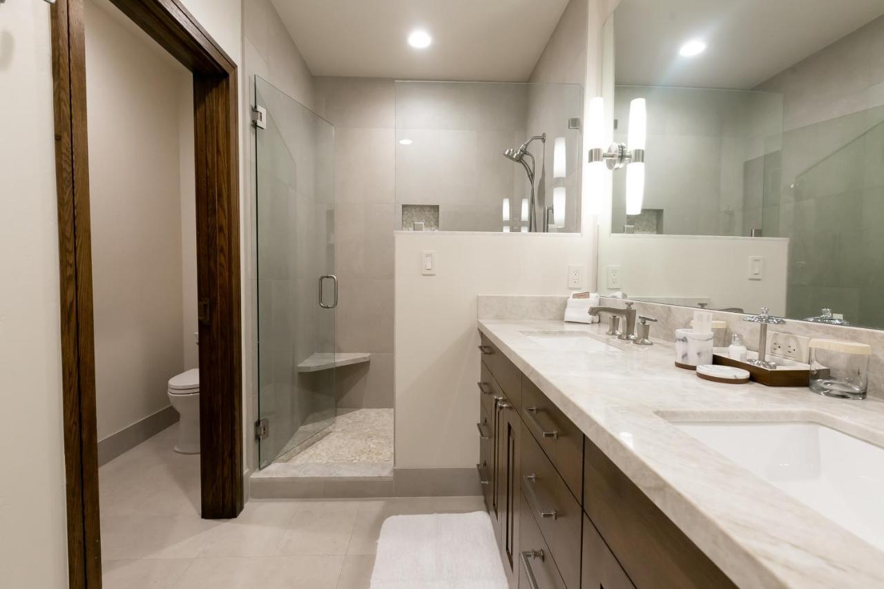 Sultan Two Bedroom Loft Suite With Majestic Mountain Views Condo Park Stadt Exterior foto