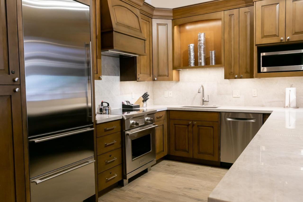 Sultan Two Bedroom Loft Suite With Majestic Mountain Views Condo Park Stadt Exterior foto